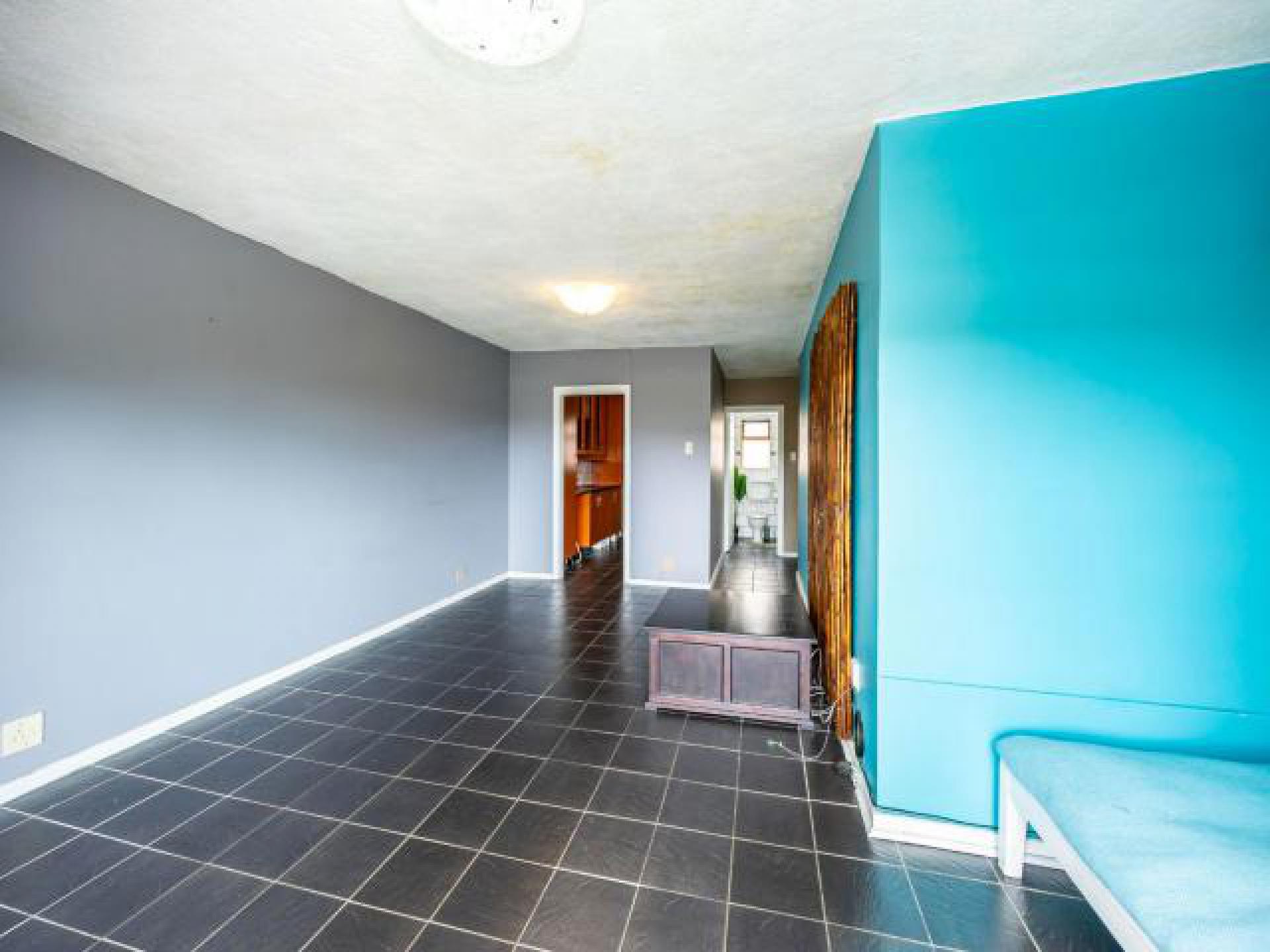 Lounges of property in Beacon Bay