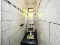 Guest Toilet of property in Beacon Bay