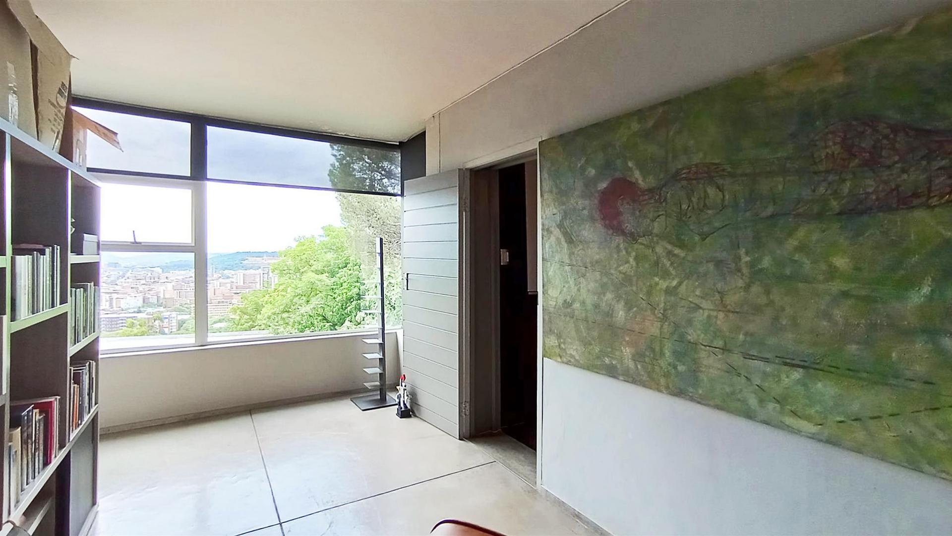 Rooms - 91 square meters of property in Muckleneuk