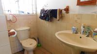 Main Bathroom - 4 square meters of property in Bisley