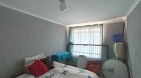 Bed Room 1 - 14 square meters of property in Leachville