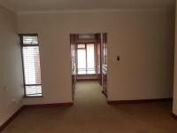 Main Bedroom of property in Matumi Golf Lodge