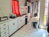 Kitchen of property in Pelikan Park