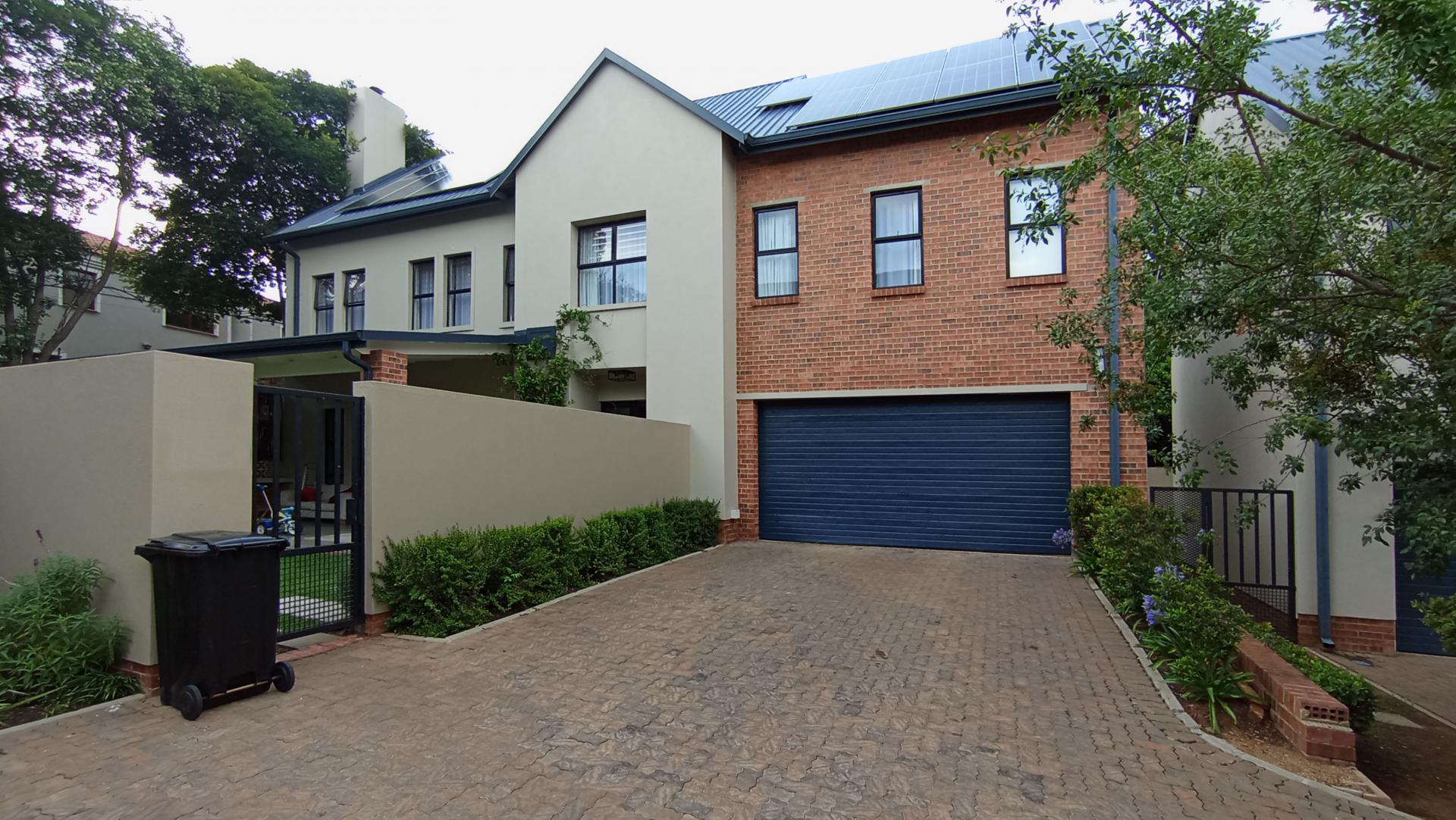 Front View of property in Bryanston