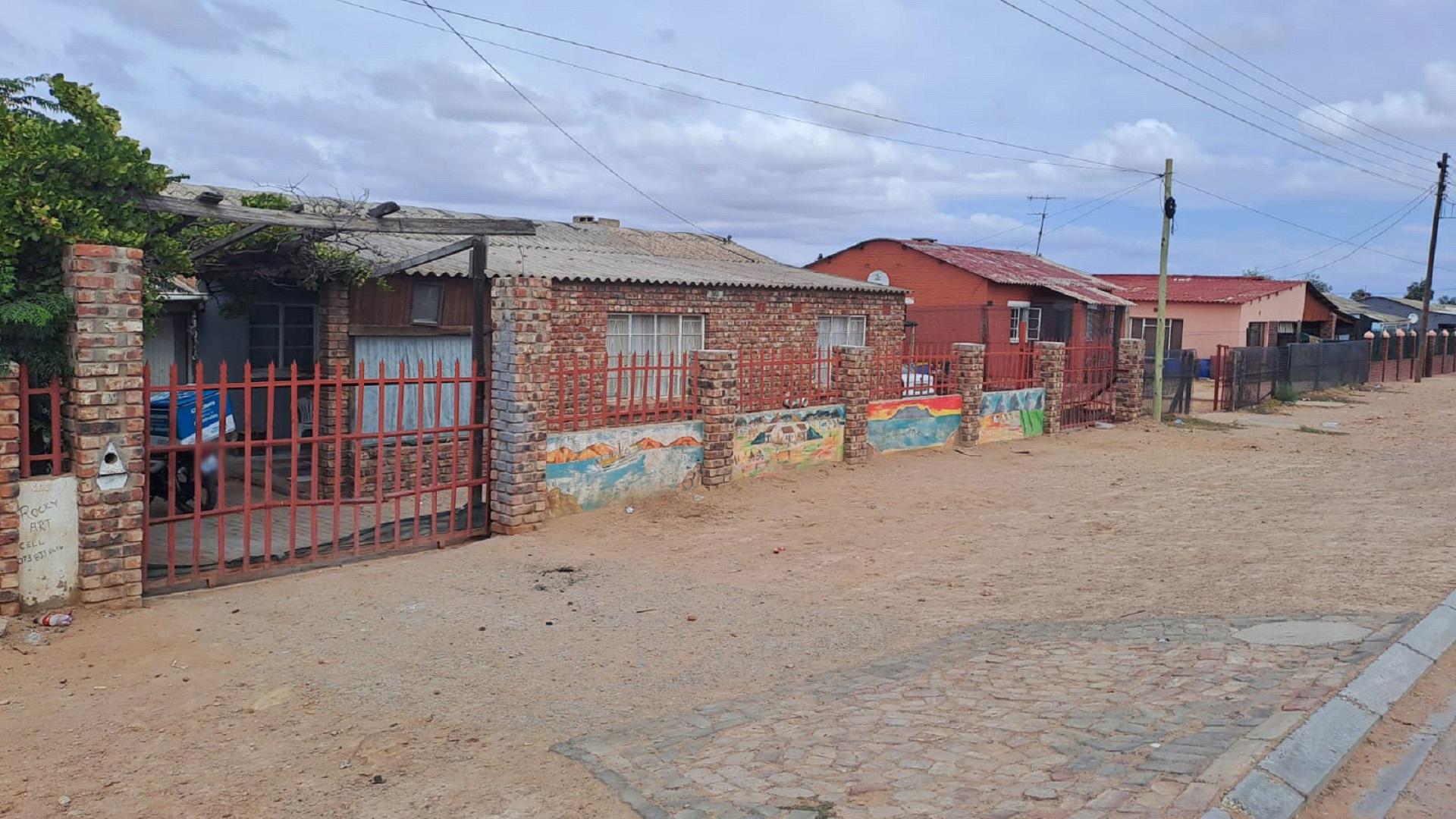 Front View of property in Oudtshoorn