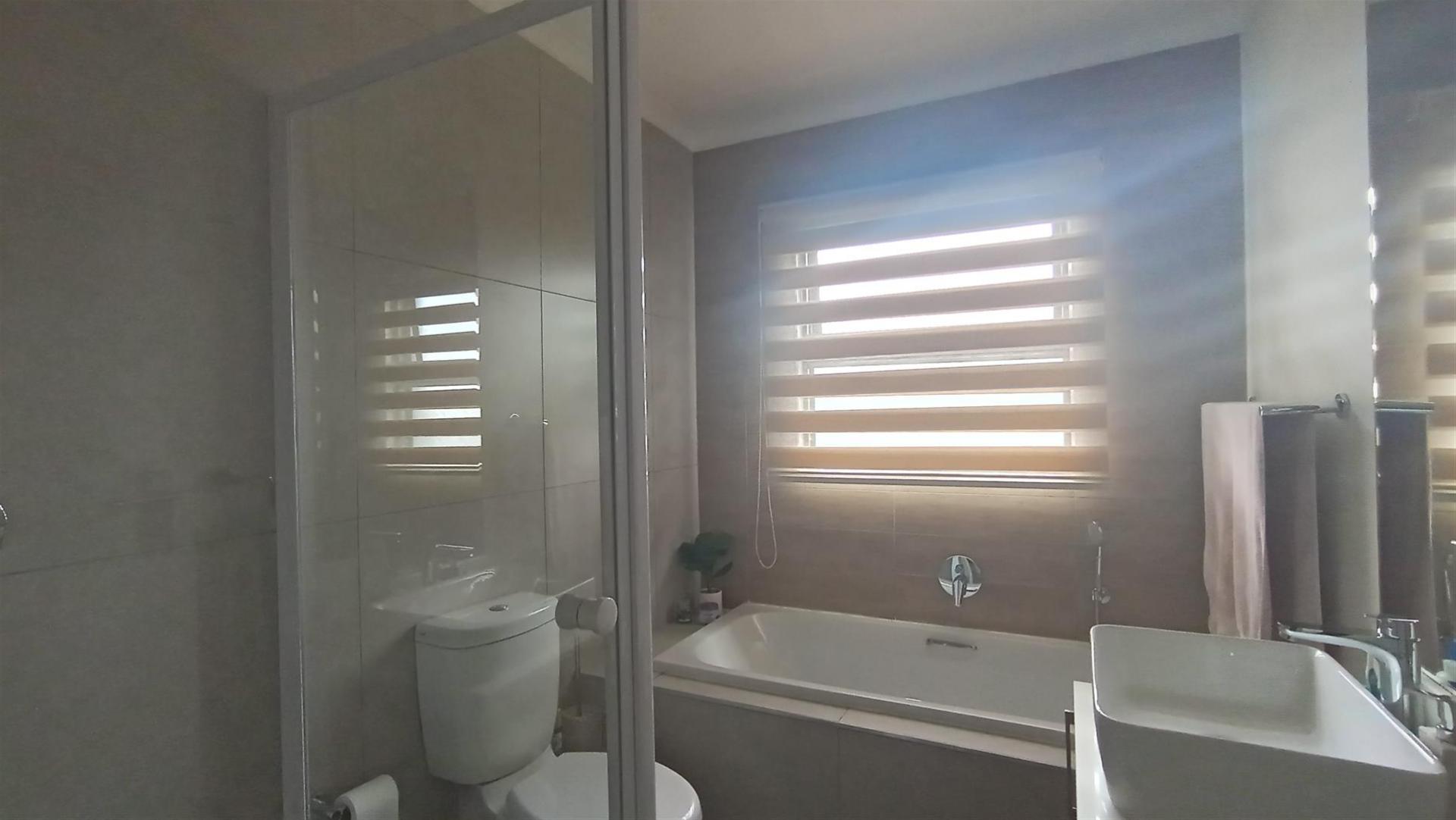 Bathroom 1 - 6 square meters of property in Modderfontein
