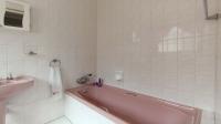 Bathroom 1 - 6 square meters of property in Chartwell A.H.