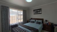 Main Bedroom - 12 square meters of property in Parkrand