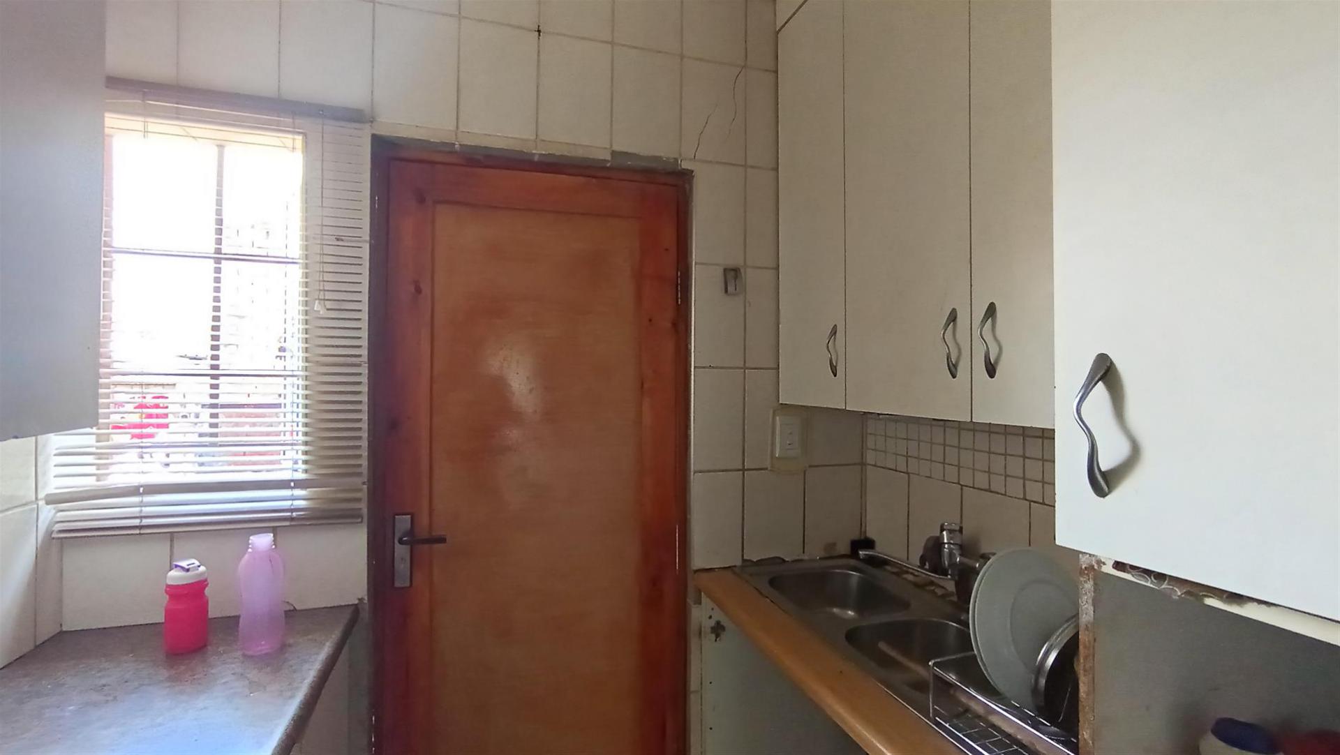 Kitchen - 5 square meters of property in Jameson Park