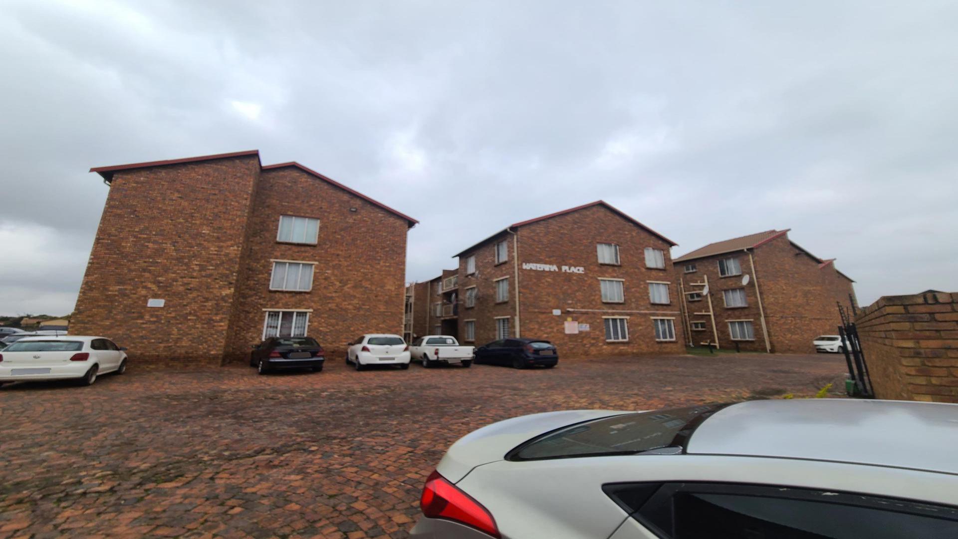 Carport  of property in Elspark