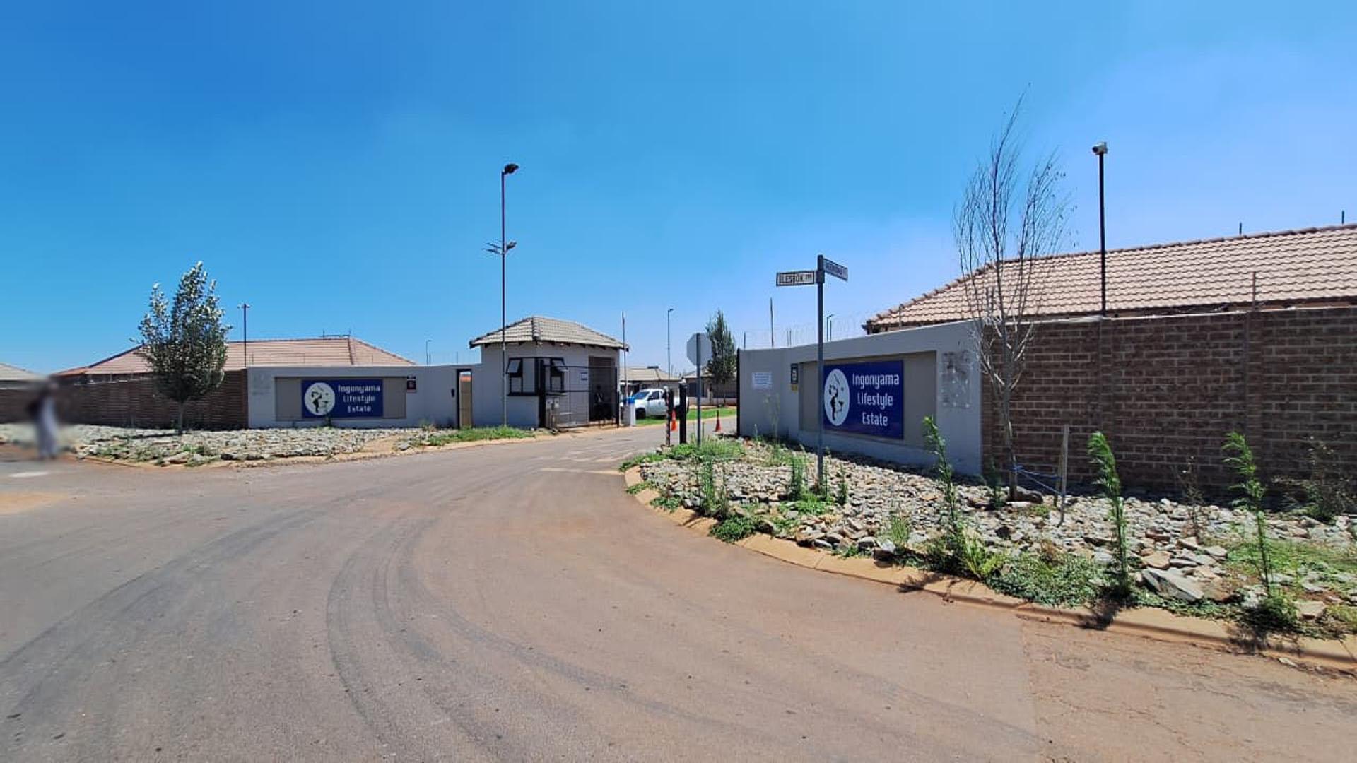 Front View of property in Dawn Park