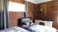 Bed Room 1 - 18 square meters of property in Hibberdene