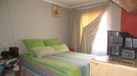 Main Bedroom - 12 square meters of property in Protea Glen