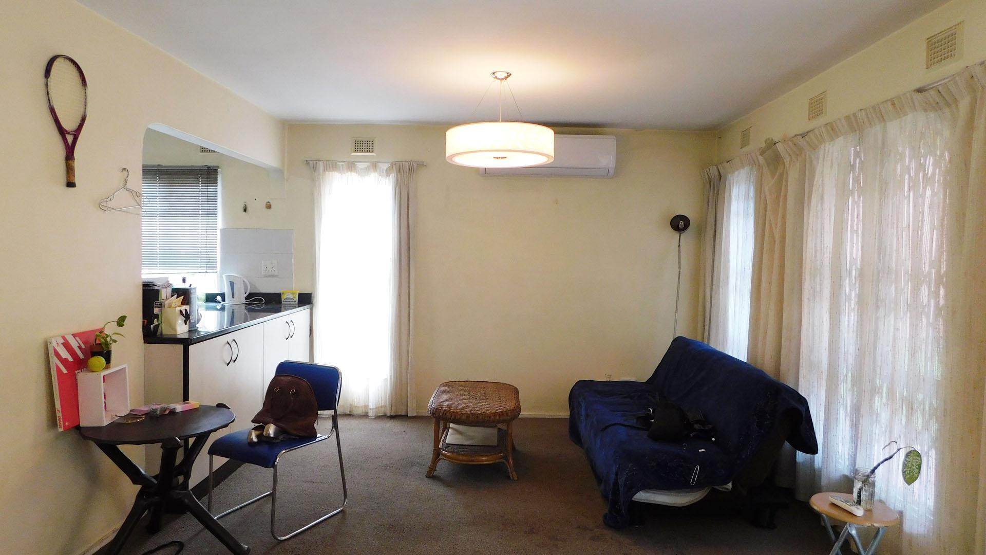 Lounges - 25 square meters of property in Glenwood - DBN