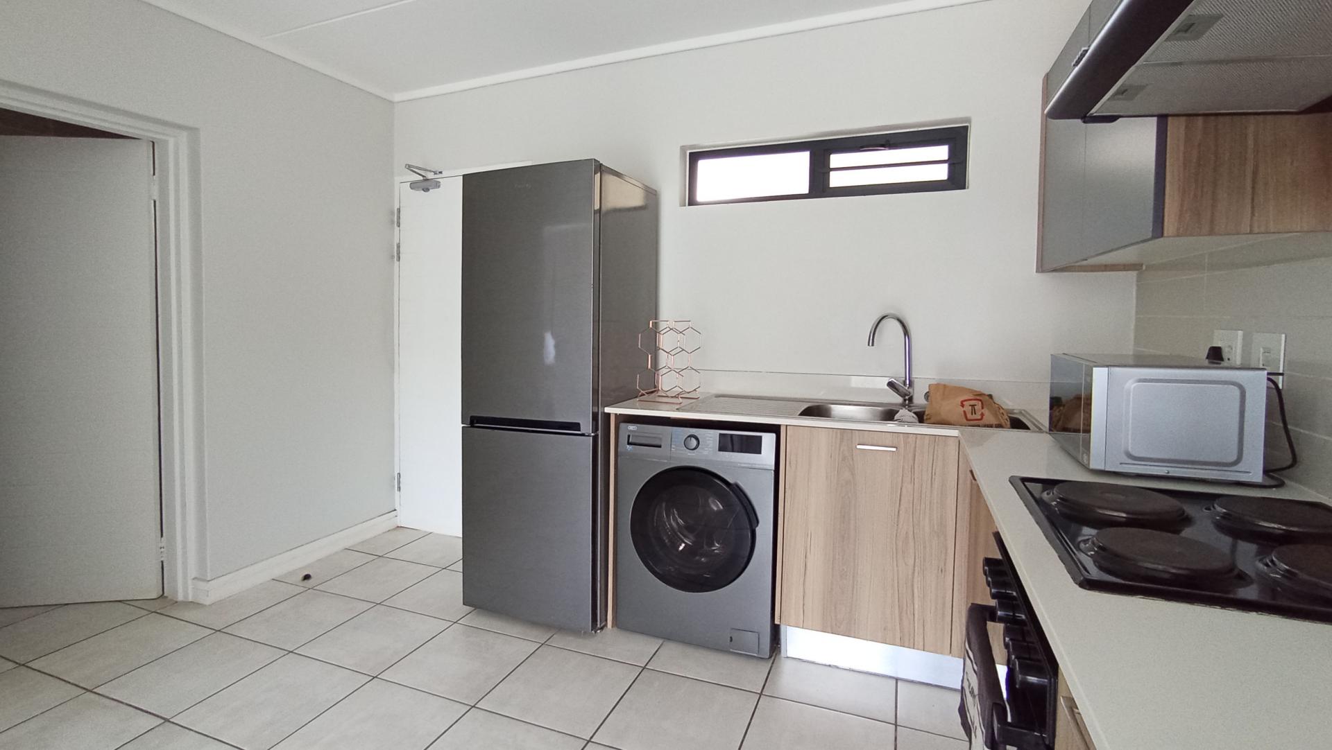 Kitchen - 10 square meters of property in Zwartkoppies