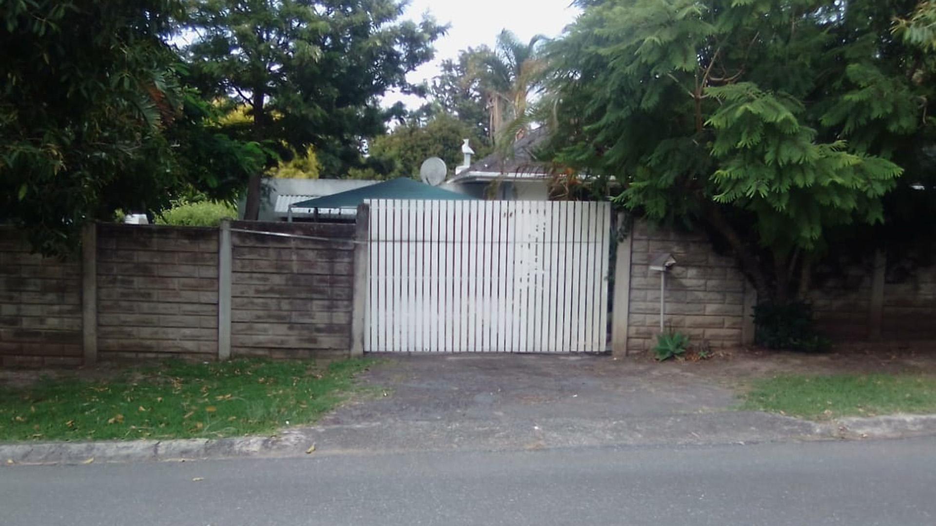 Front View of property in Beacon Bay