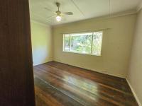 Bed Room 2 of property in Beacon Bay