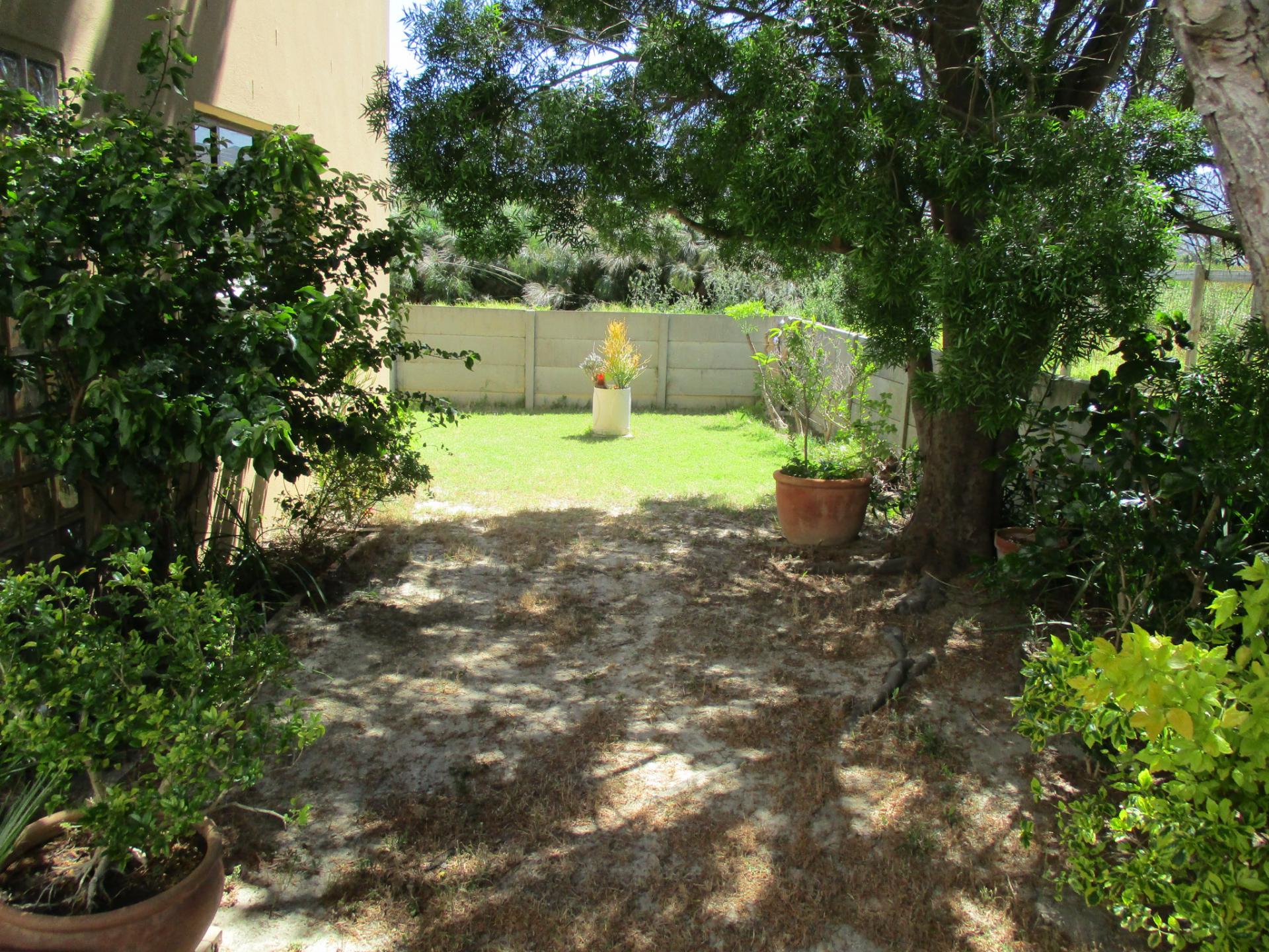 3 Bedroom House for Sale For Sale in Gordons Bay MR607168