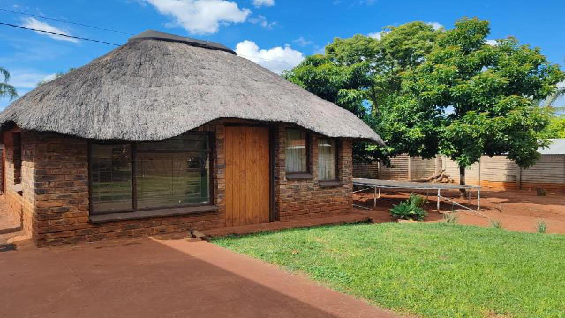 Spaces - 34 square meters of property in Amandasig