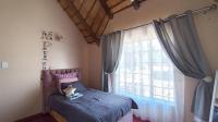Bed Room 2 - 15 square meters of property in Amandasig