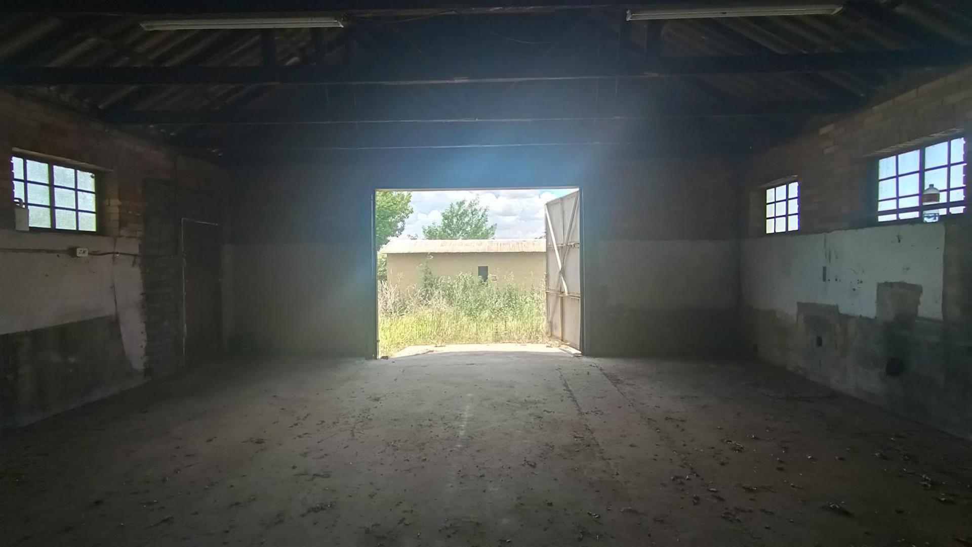 Store Room - 116 square meters of property in Daleside