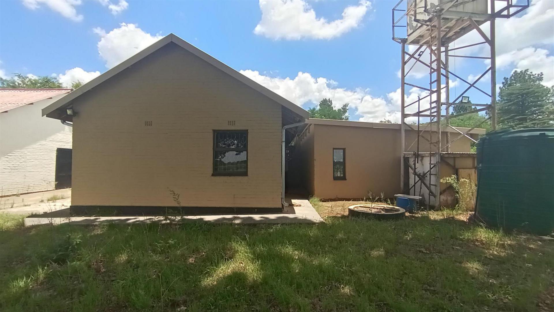 Front View of property in Daleside