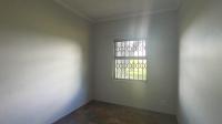 Bed Room 1 - 19 square meters of property in Daleside