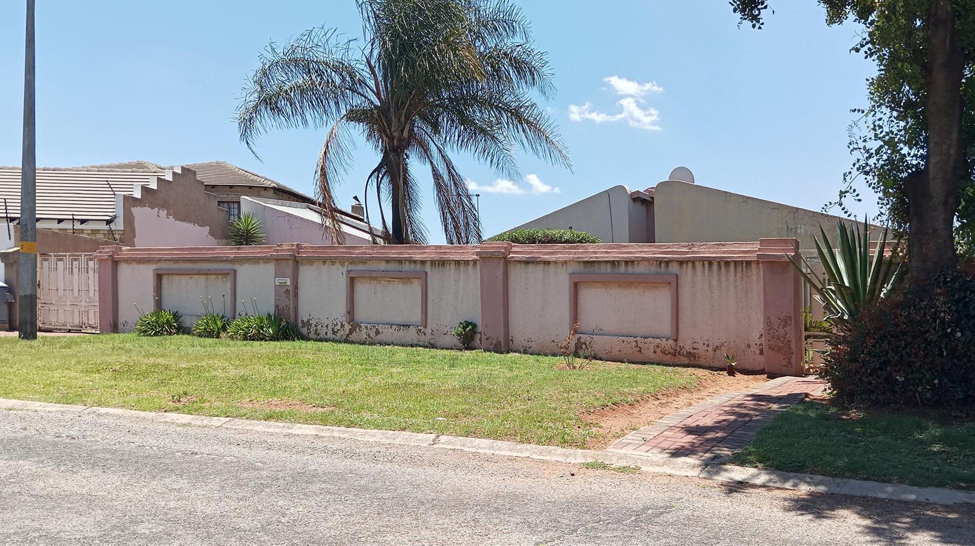 Nedbank Repossessed House for Sale in Roodebult MR607359