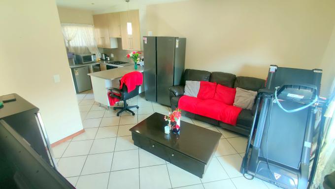 2 Bedroom Apartment for Sale For Sale in Monavoni - MR607374