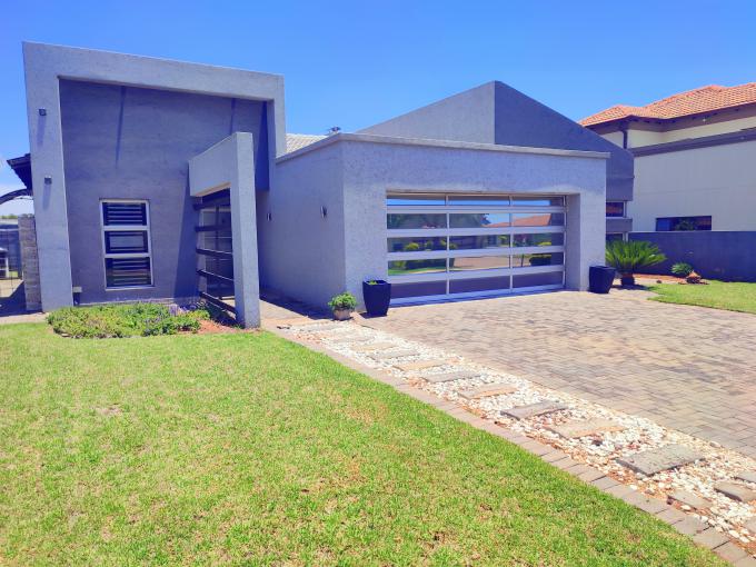 3 Bedroom House for Sale For Sale in Monavoni - MR607387