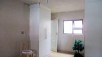 Bed Room 2 - 19 square meters of property in Helderkruin