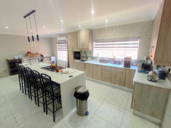 4 Bedroom House for Sale For Sale in Eldoraigne - MR607390