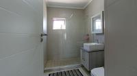 Bathroom 1 - 5 square meters of property in Erand Gardens