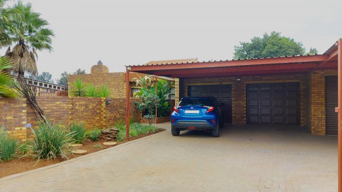 5 Bedroom House for Sale For Sale in Vanderbijlpark - MR607560