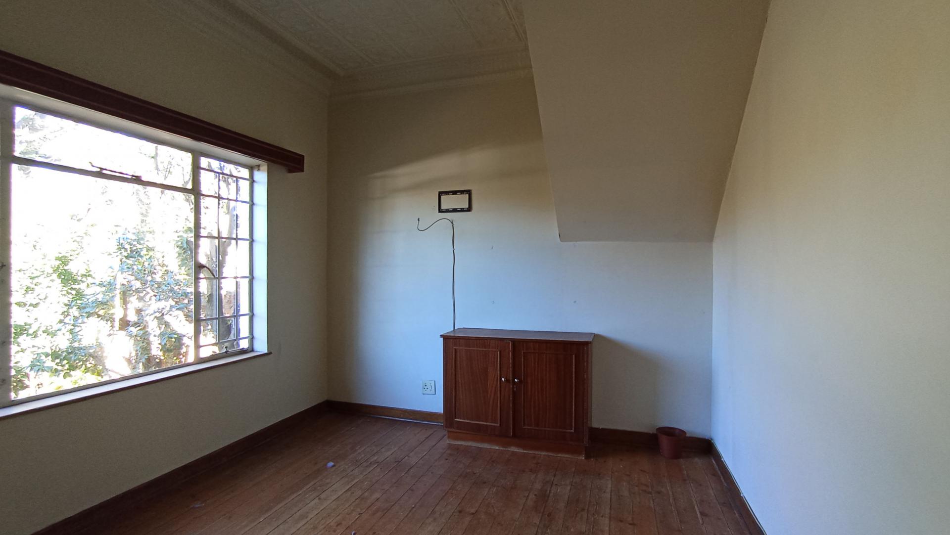 Bed Room 2 - 14 square meters of property in Kensington - JHB