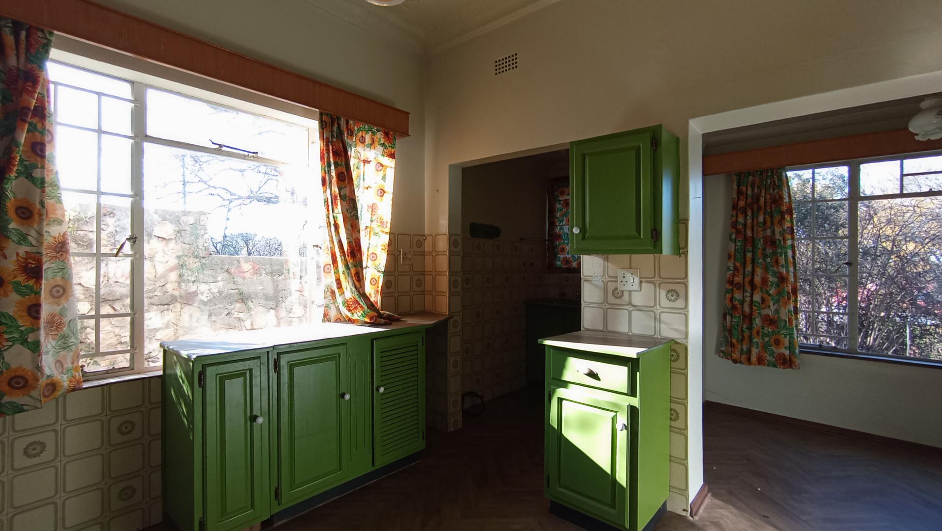 Kitchen - 14 square meters of property in Kensington - JHB