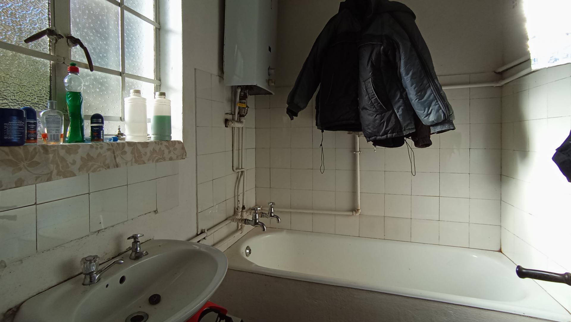 Staff Bathroom - 5 square meters of property in Kensington - JHB