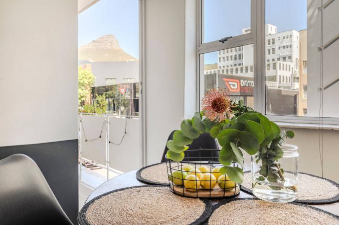 2 Bedroom Apartment for Sale For Sale in Cape Town Centre - MR607799