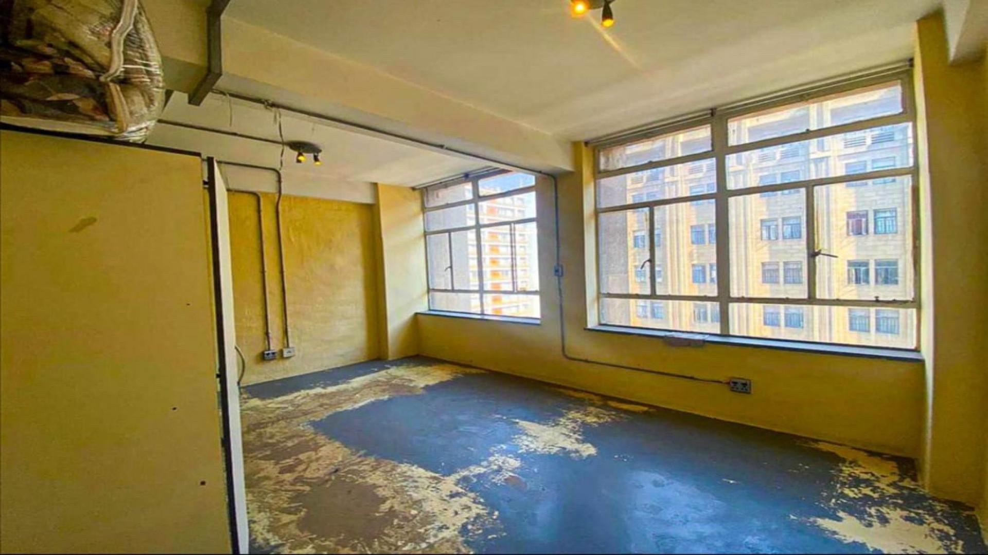 Lounges of property in Johannesburg Central