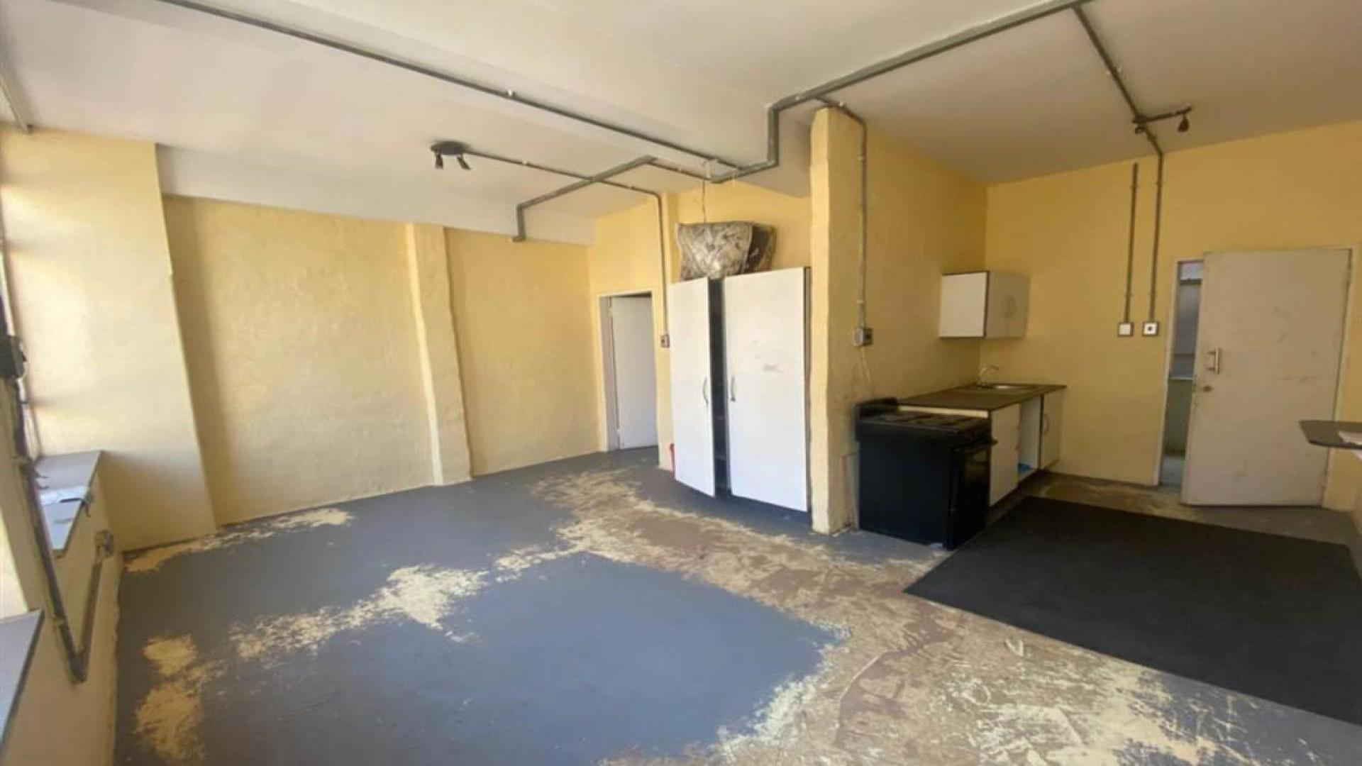 Lounges of property in Johannesburg Central