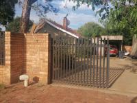 3 Bedroom 2 Bathroom House for Sale for sale in Stilfontein