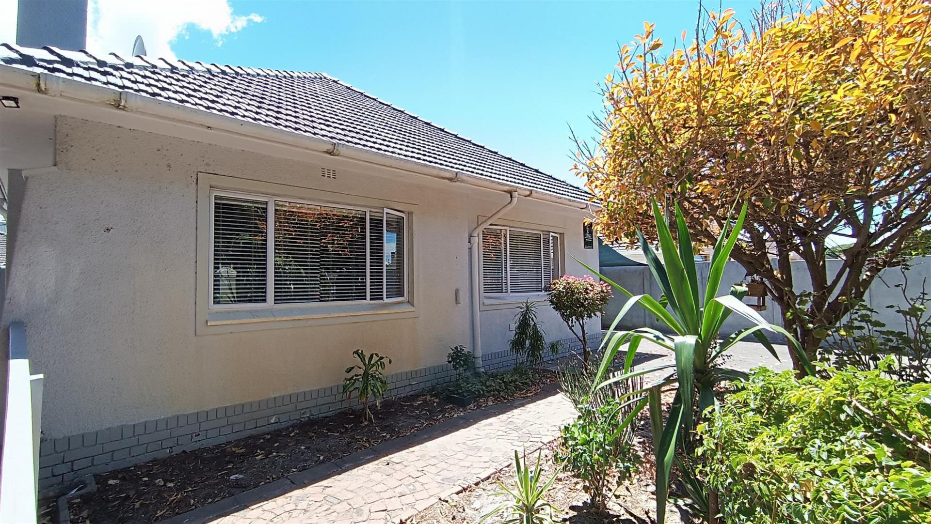 Front View of property in Plumstead