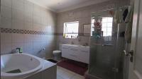 Bathroom 1 - 10 square meters of property in Plumstead