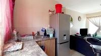 Kitchen - 7 square meters of property in The Orchards