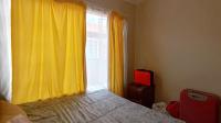 Bed Room 2 - 9 square meters of property in The Orchards