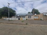 17 Bedroom 3 Bathroom House for Sale for sale in Germiston