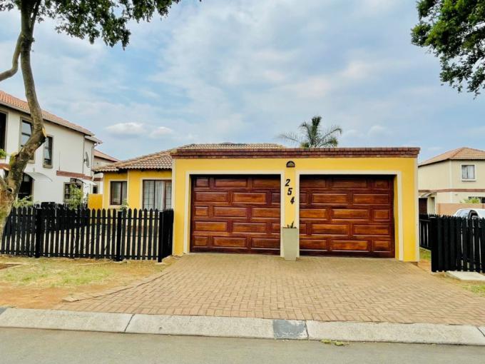 3 Bedroom House for Sale For Sale in Alberton - MR608081
