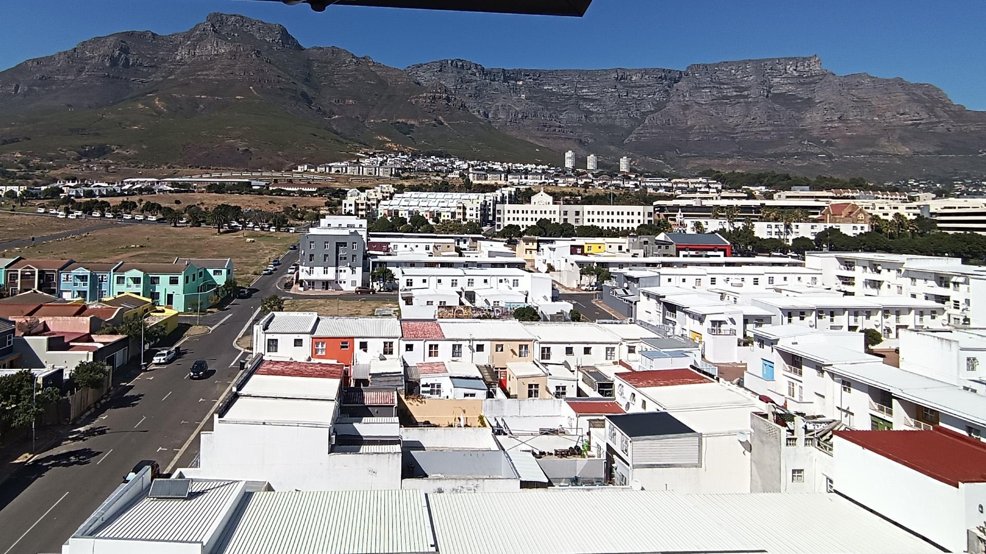 Balcony - 5 square meters of property in Zonnebloem