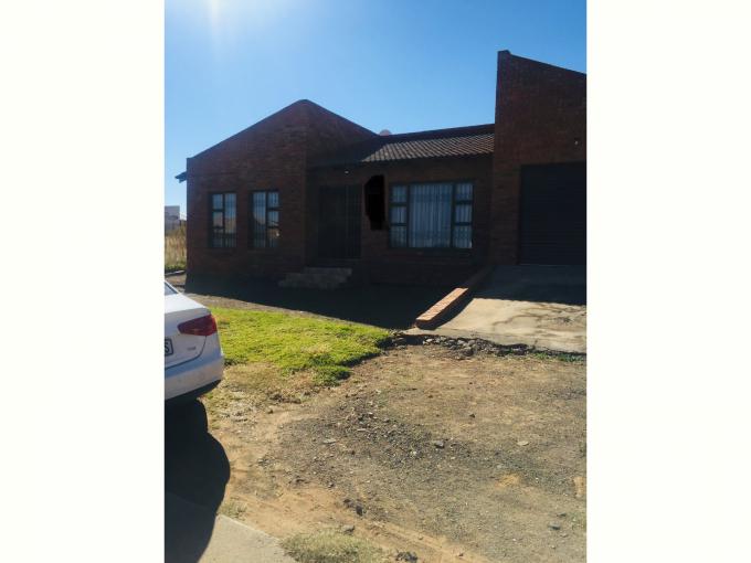 3 Bedroom House for Sale For Sale in Botshabelo - MR608129