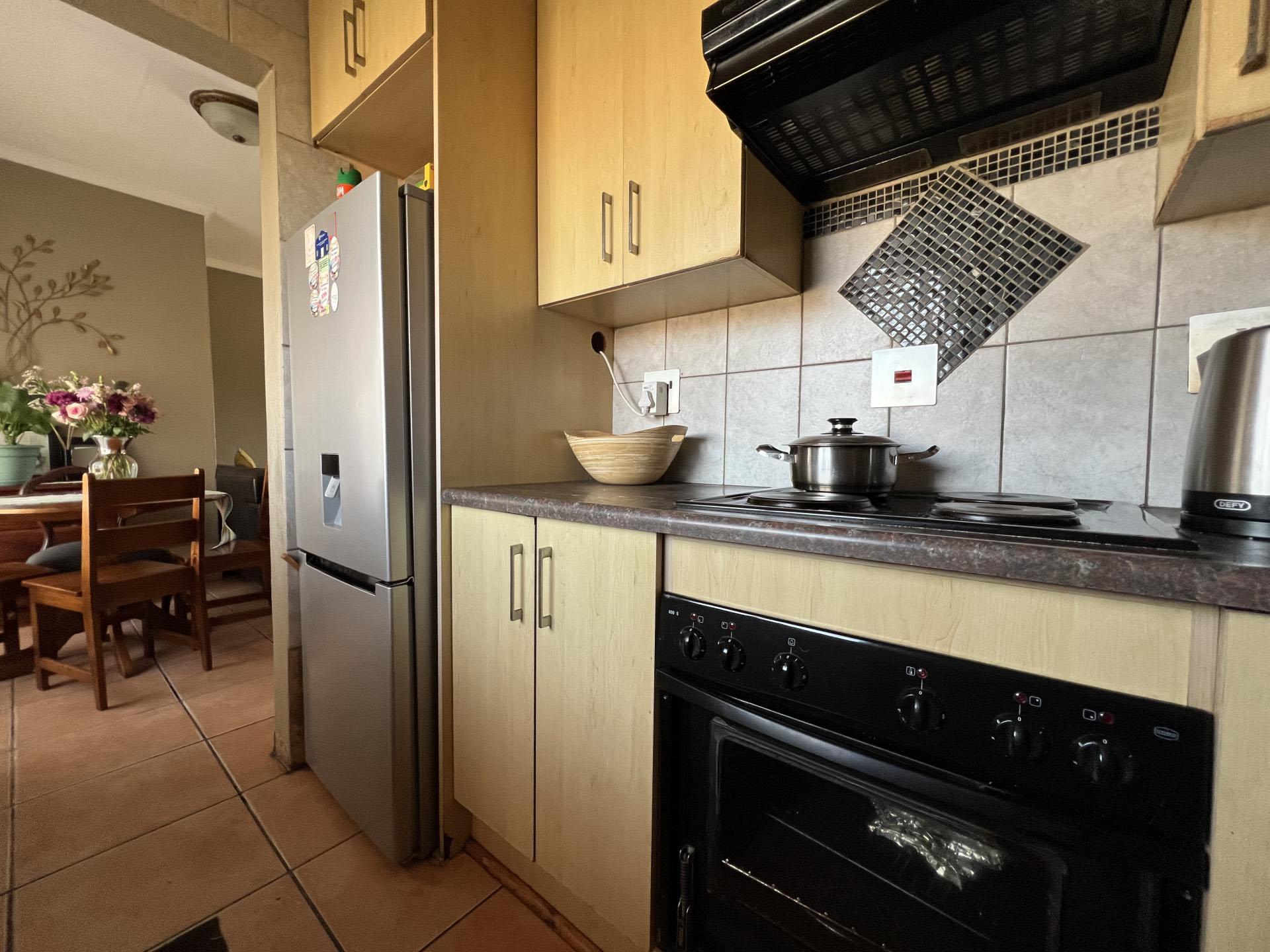 Kitchen of property in Ermelo